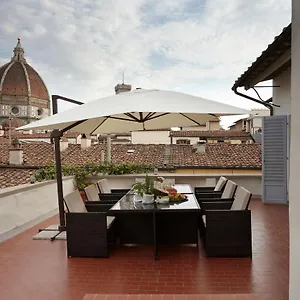 https://penthouse-with-big-terrace-duomo-view.it-tuscanyhotel.com